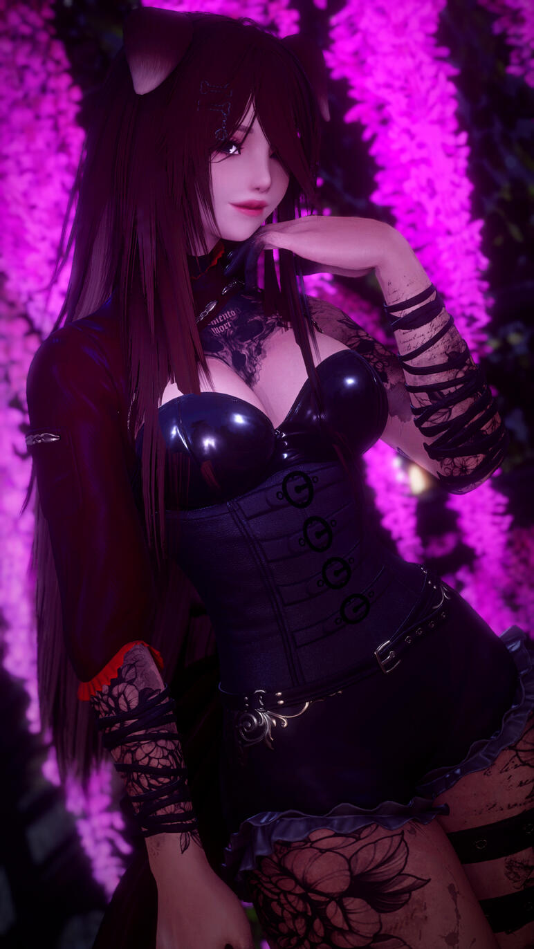 Savi Mori Courtesan